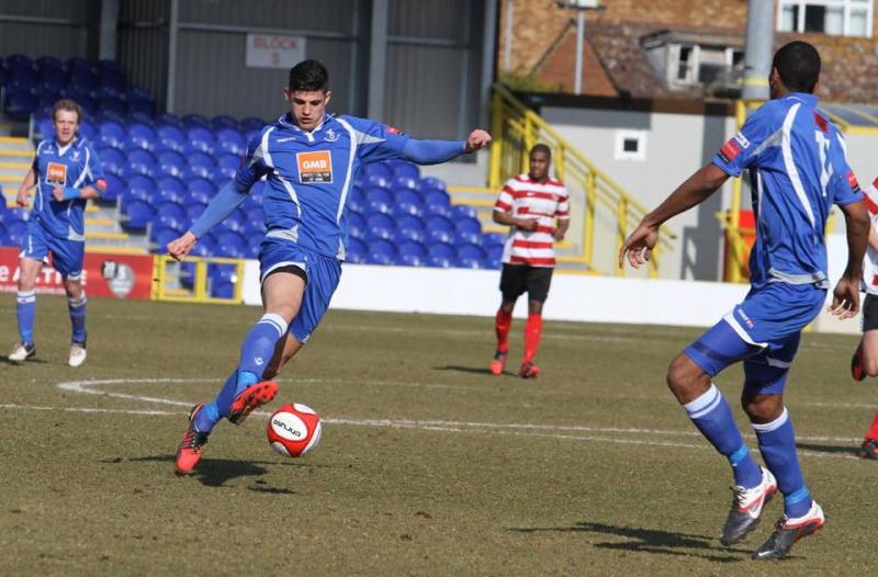 Rapahael com a camisa do Whitehawk (Arquivo Pessoal)