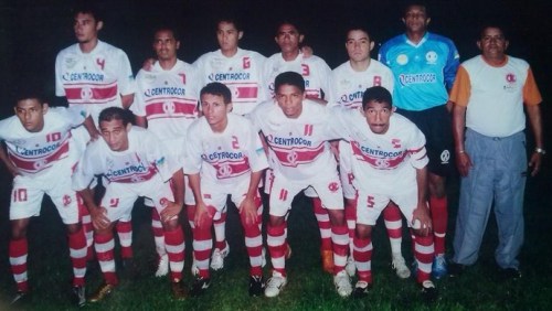 Time campeão estadual de 2009 (Foto: Reprodução/Facebook)