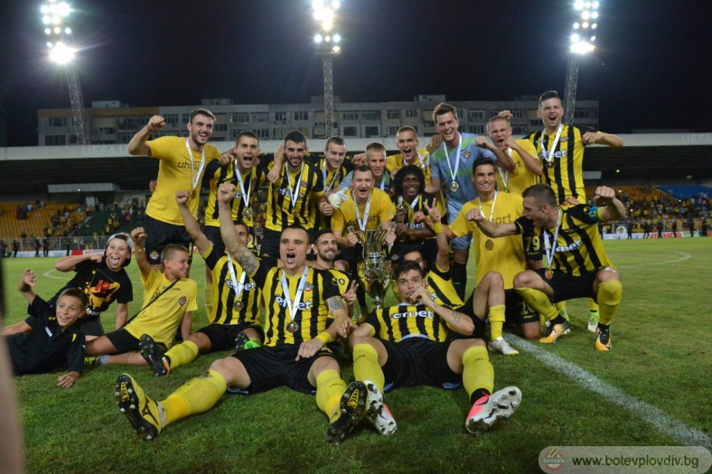 Nos pênaltis, Botev Plovdiv vence o Ludogorets e conquista a Supercopa da Bulgária&nbsp;2017