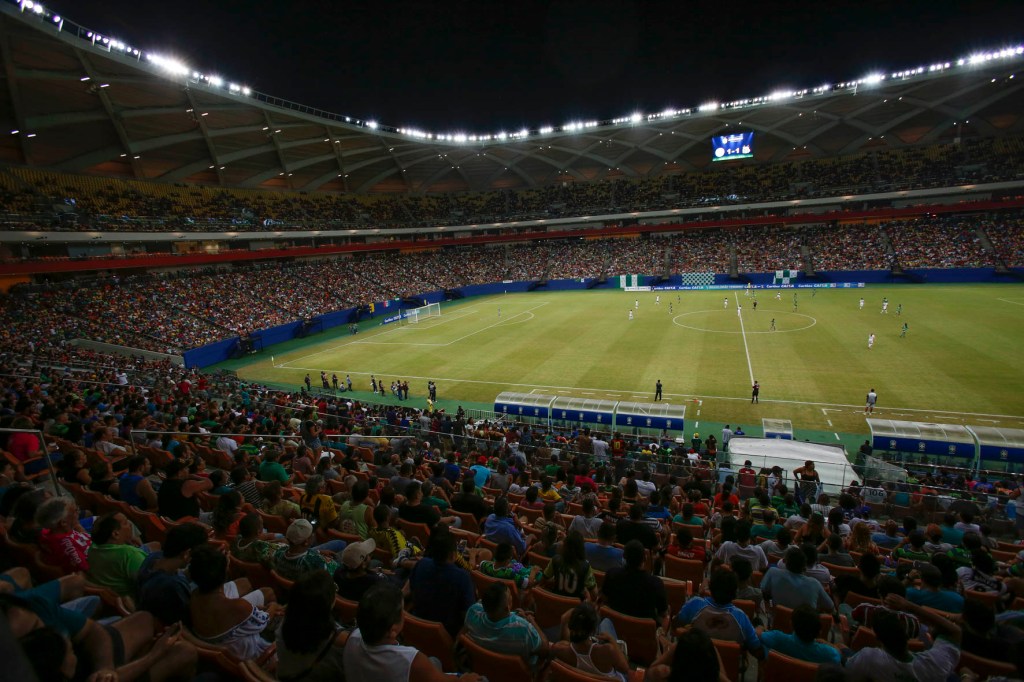 Vou ao estádio! Pelas mulheres! | Crônicas do Cinco Mil&nbsp;FC