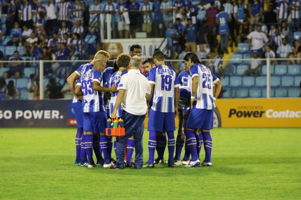 Avaí promove reformulação na equipe após começo caótico na Série&nbsp;B